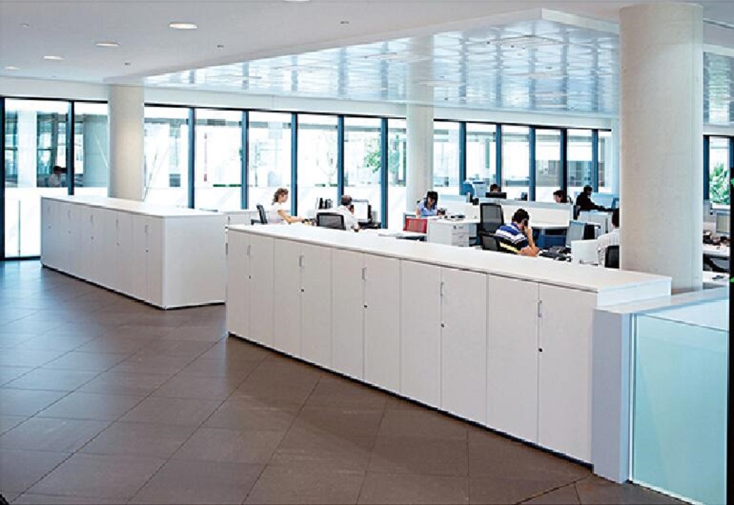 深圳易鑫板式辦公家具場(chǎng)景圖